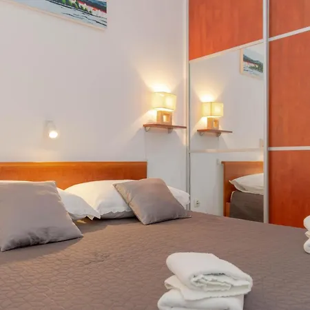 Apartman Tradicija Kastela Exterior photo